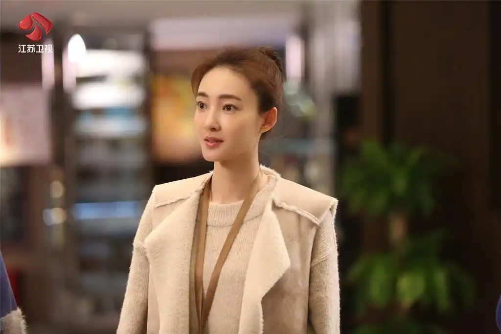 专访丨一次吃住,拍摄都在船上的体验,王丽坤收获了对于海洋的全新认识