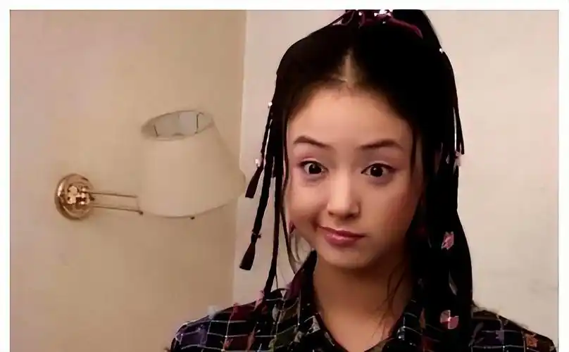 回顾蒋欣凭借甄嬛传中华妃一角火遍大江南北