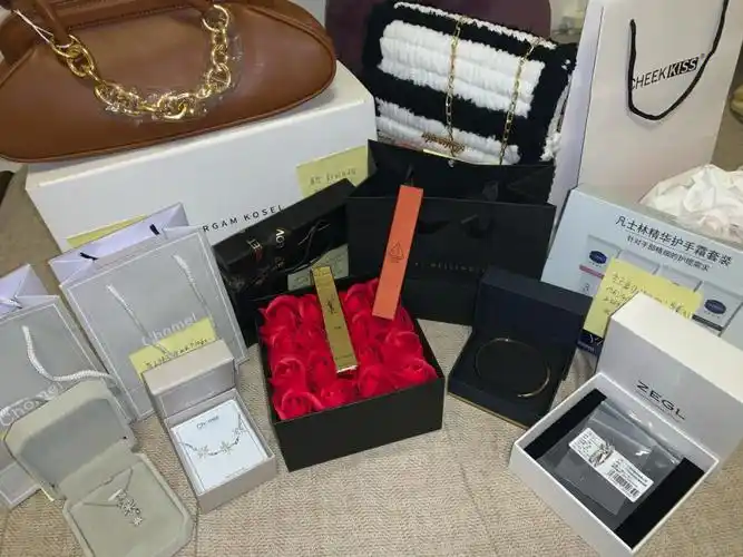 女朋友生日礼物