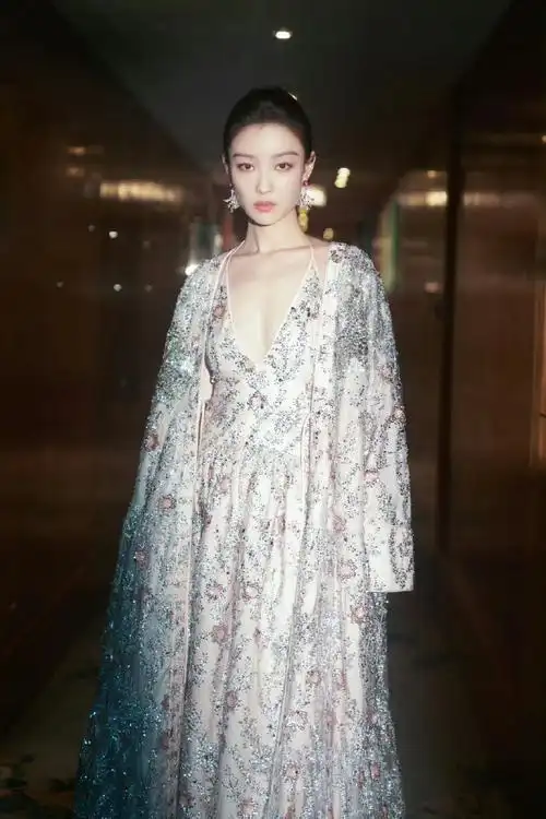 倪妮星光时刻##星河下的女王