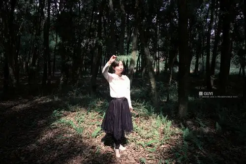 下午的小树林|摄影|人像|c踢踢 - 原创作品 - 站酷 (zcool)