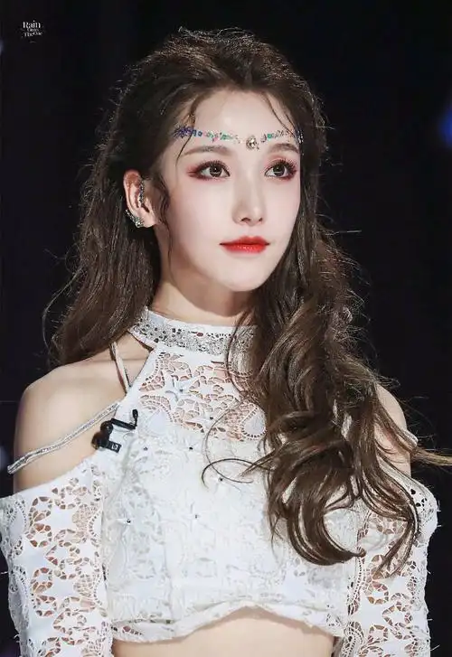 姜贞羽 zhenyu jiang的图片