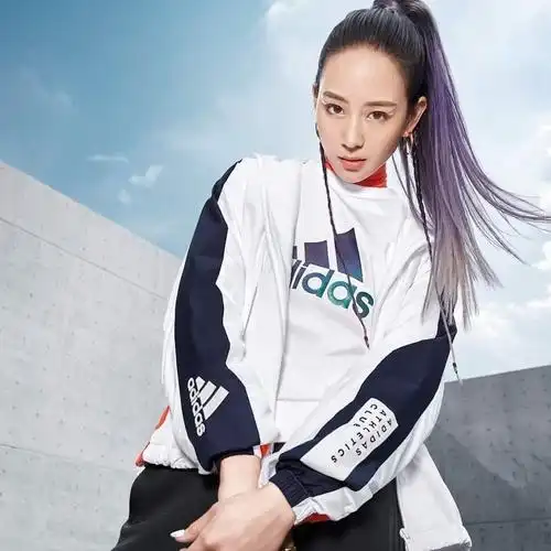adidas阿迪达斯官网旗舰女装 2020新品运动服时尚休闲舒适透气防风衣