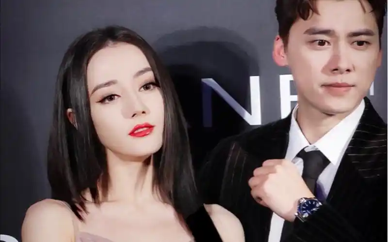 【211021|李易峰迪丽热巴沛纳海红毯高清focus】"好久不见"