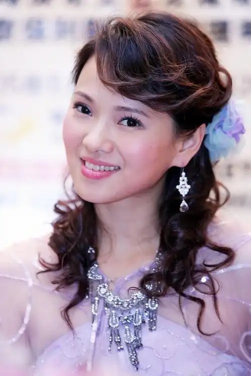 伊能静(点图片看大图) - 学海无涯 - 读书之法.在循序而渐进.