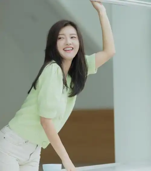 著名演员傅晶:长得漂亮戏也好,为人低调不争不抢,追求简单生活