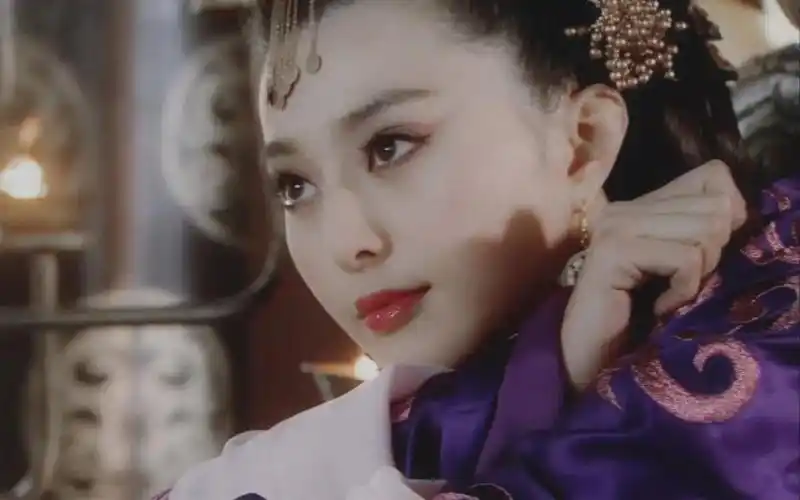 《封神榜之凤鸣岐山》中,她是妖娆妩媚的妲己.