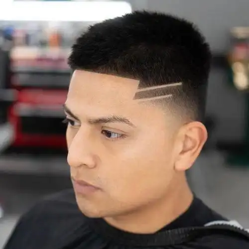 男人过了35岁,别乱剪发型,今夏试试这三款,帅气更显精神|短发|飞机头