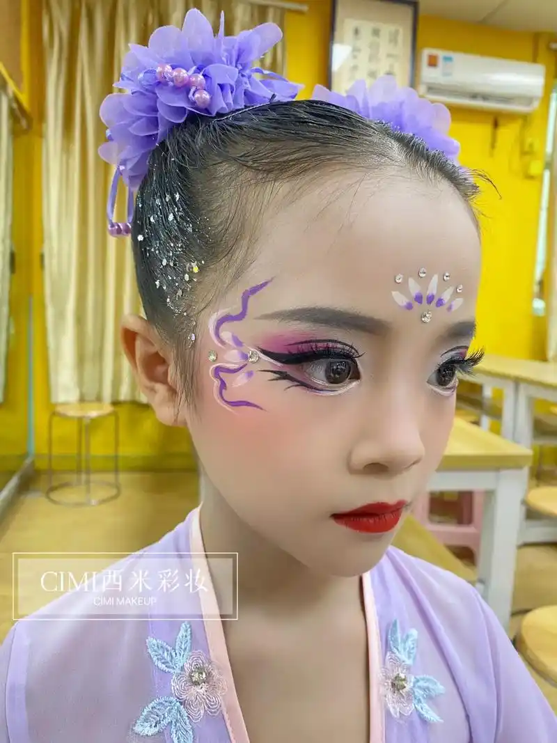 一些最近画的舞台妆.#舞台妆 #中国舞妆容 #彩绘妆 - 抖音