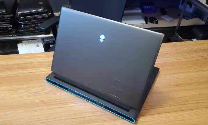 外星人m18测评:笔记本电脑游戏性能之王