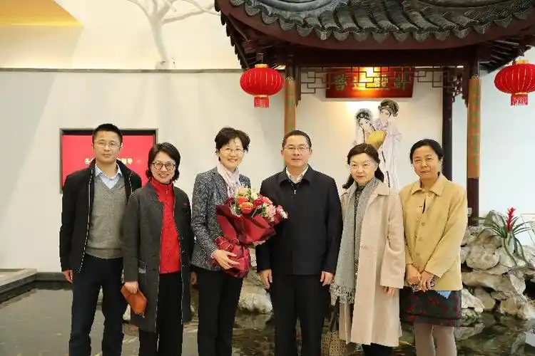 工委政协工作联络委走访看望全国人大代表戴雅萍全国政协委员盛小云