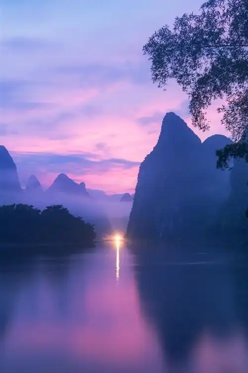 壁纸 桂林自然风景,河,山,雾,黄昏,光,中国 2880x1800 hd 高清壁纸