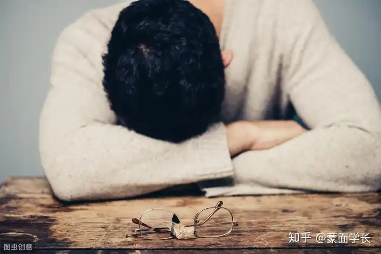 为什么男朋友经常沉默发呆不说话妹子你实在是太不了解男人了