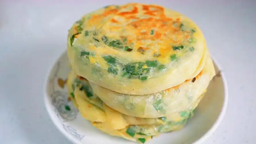 1  02:08  来源:好看视频-韭菜饼的做法:学会了再也不用出去买了,做法