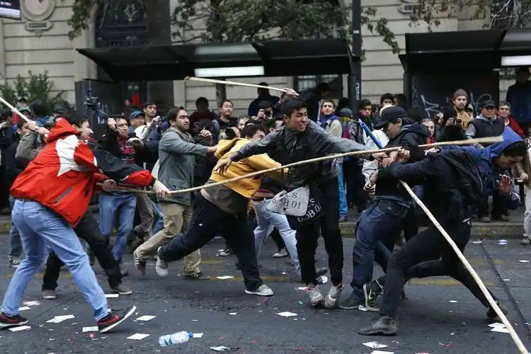 2019年聚众斗殴会怎么处理?聚众斗殴罪立案标准是什么?