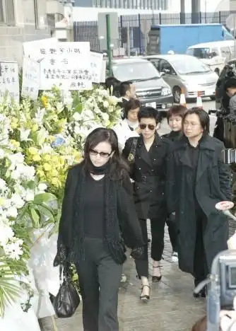 梅艳芳的葬礼上见证了张柏芝的人品难怪那么多人讨厌她