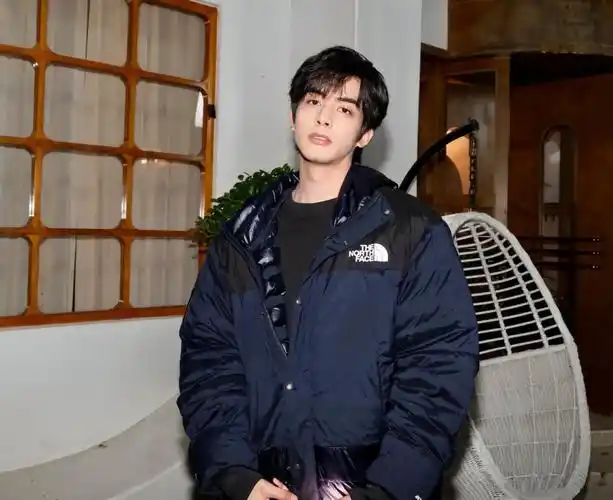 网传宋威龙,周也出演《难哄》,昔日阵容无望,口碑开始下滑_腾讯新闻