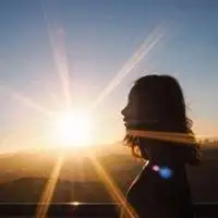 微信背影头像女2019【点击鼠标右键下载】