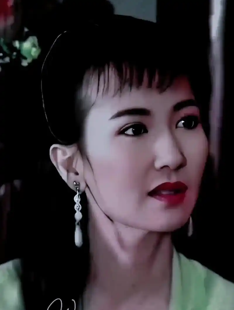 陈美琪:从被遗弃到成为天使母亲的传奇女星,离婚后涅槃重生