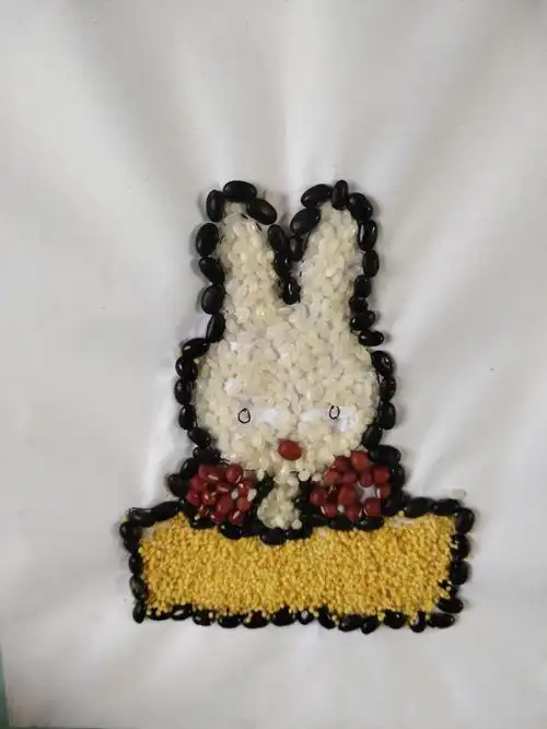 巧手生花 创意无限—什伍村学校组织小学生手工制作作品展示