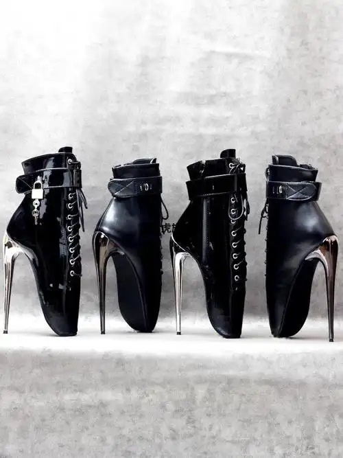 2022新款18厘米细高跟芭蕾高跟鞋女王禁锢系带短靴大码短靴现货款式