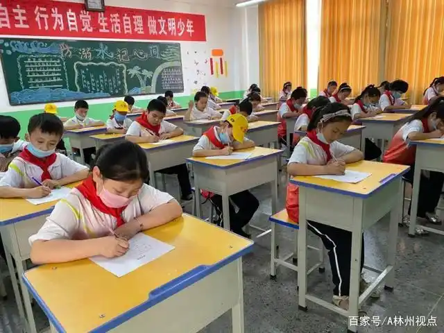 河顺学校三年级学生在接受检测