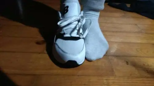 军训可以穿自己鞋子吗,可以带手