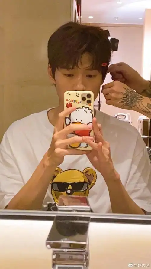 魏大勋#一些男大的自拍 91