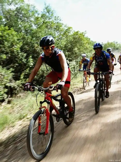 单车骑行有些不成文的规矩可以收藏