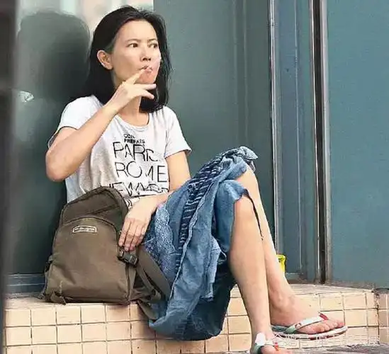 天生尤物命运多舛春三十娘蓝洁瑛此生最敬佩赵薇