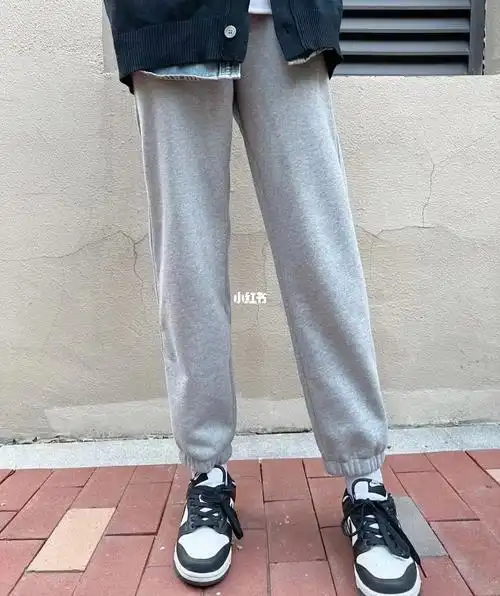 这条裤子我真的想把它焊在我腿上了呜呜呜