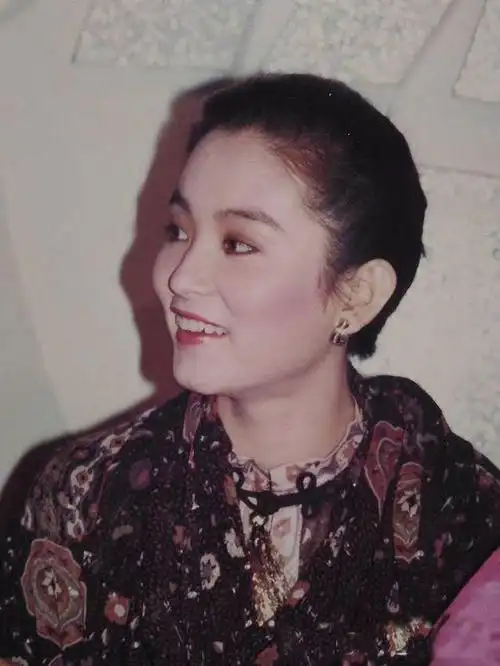 太美了!七十张林青霞年轻时的美照,相信没几个人见过