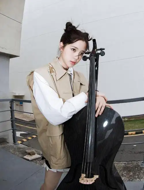 欧阳娜娜双丸子头少女写真9615 朋克少女娜比上线