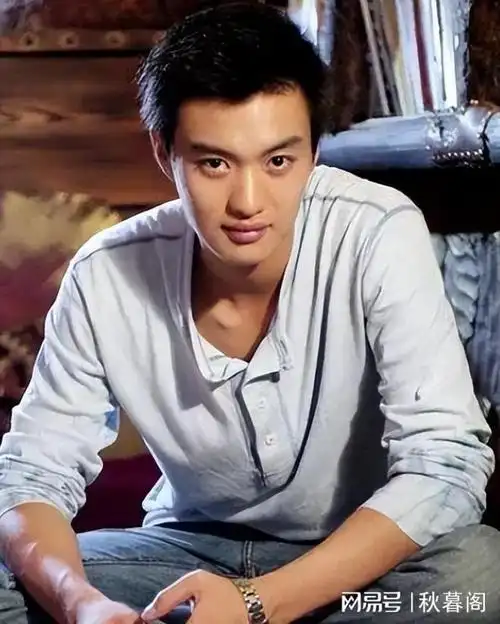 从大男子主义到纯爱战士周一围对朱丹不是敷衍是深爱