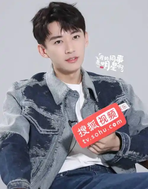 刘学义夸周冬雨颜值担当 想和梁朝伟搭戏可以卑微到尘土_时候_水平