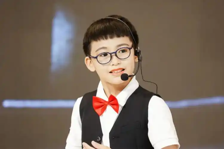 强强对决天明眼镜杯第五届萧山少儿主持人大赛总决赛圆满落幕