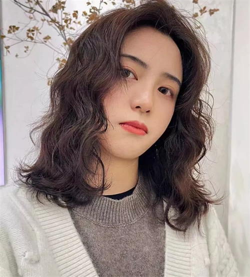 浪漫时尚法式烫发 人气女生烫发设计