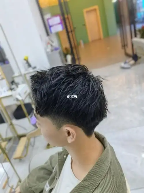 超帅男生钢夹纹理烫