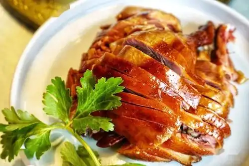 这香了100多年的卤鸭子可惜李焕英没吃到