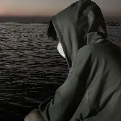 但同时也能带来很多的神秘感,下面我们就看看这组口罩头像里有你喜欢