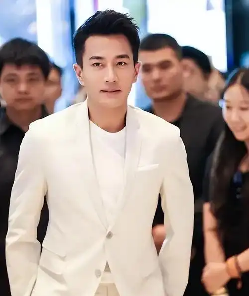 演员杨幂简历个人资料简介,杨幂的老公不是叫刘凯威吗?