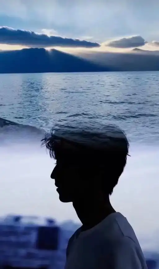 王俊凯 #背影 #王俊凯新歌回望 #王俊凯让人 - 抖音