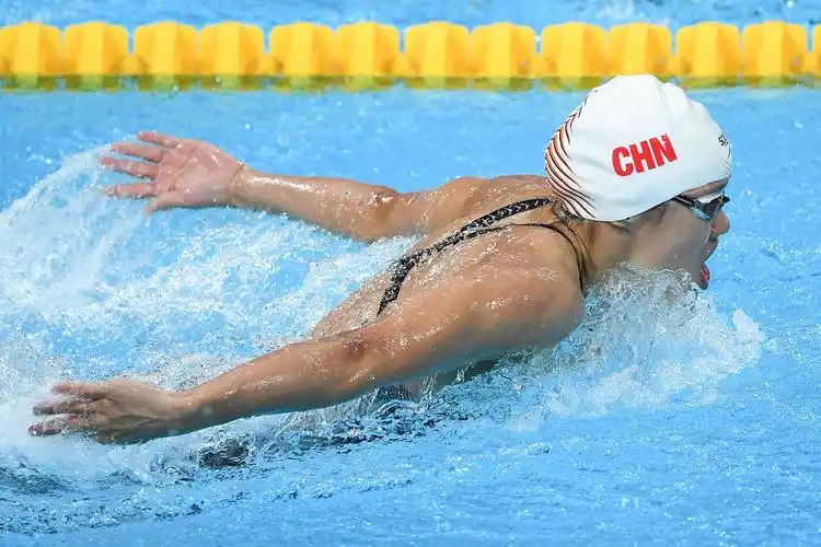 游泳——女子200米蝶泳预赛赛况_选手