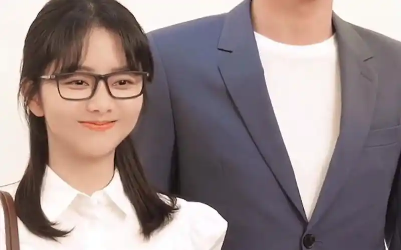 请叫我总监定妆照林更新我就要贴贴谭松韵