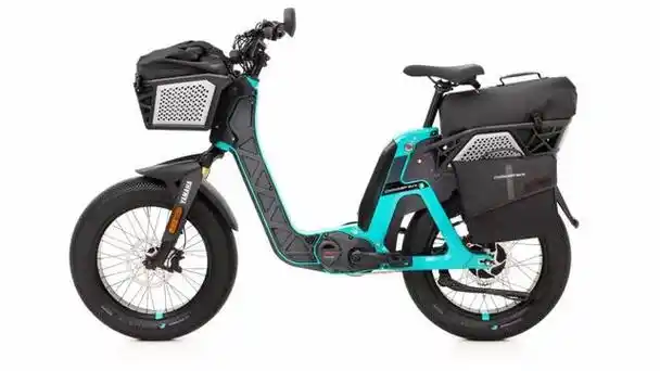 雅马哈大脚电动自行车booster