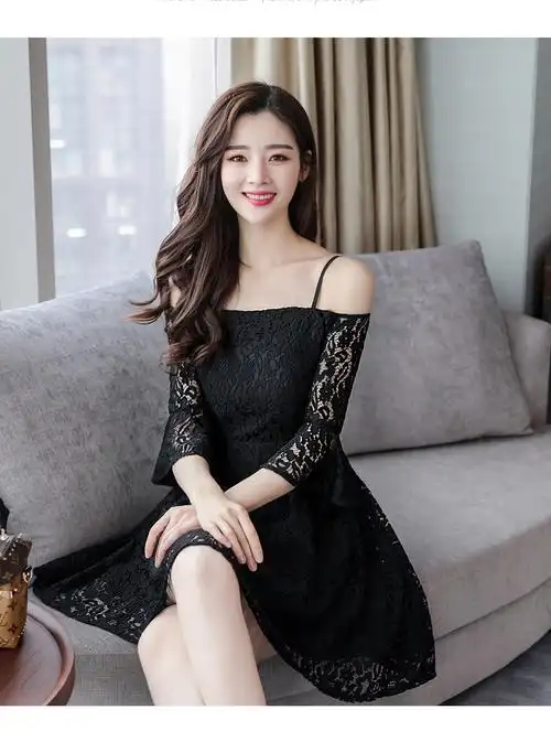 实拍2018秋季新款蕾丝一字肩沙滩裙吊带露肩连衣裙女孩修身中长裙