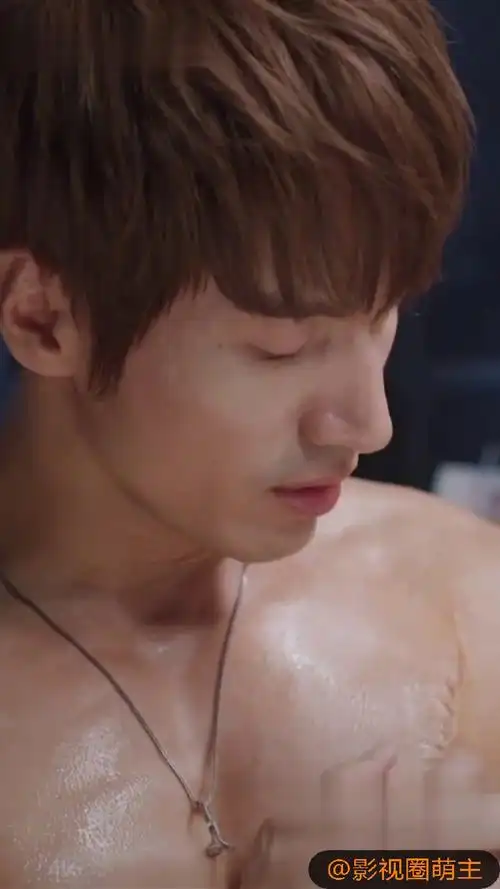 言承旭——身材管理大师 他是不会老吗? 我们都成长了