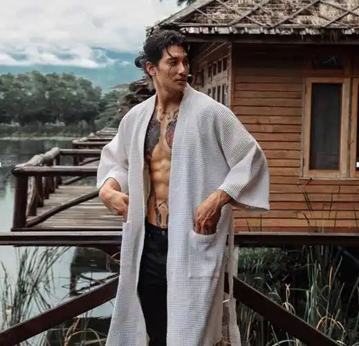 身高188cm缅甸男模,撞脸金城武,"海王"身材,火遍东南亚_健身_腹肌