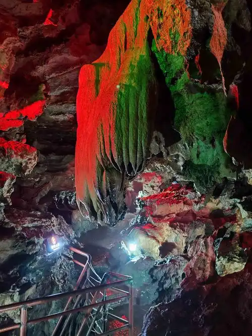 双龙洞小记 - 摸鱼派 - 白与画科技