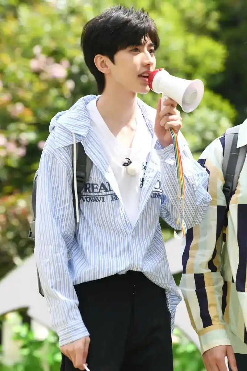 感谢你 让我成为了更好的我#蔡徐坤 #努力去见你 - 抖音